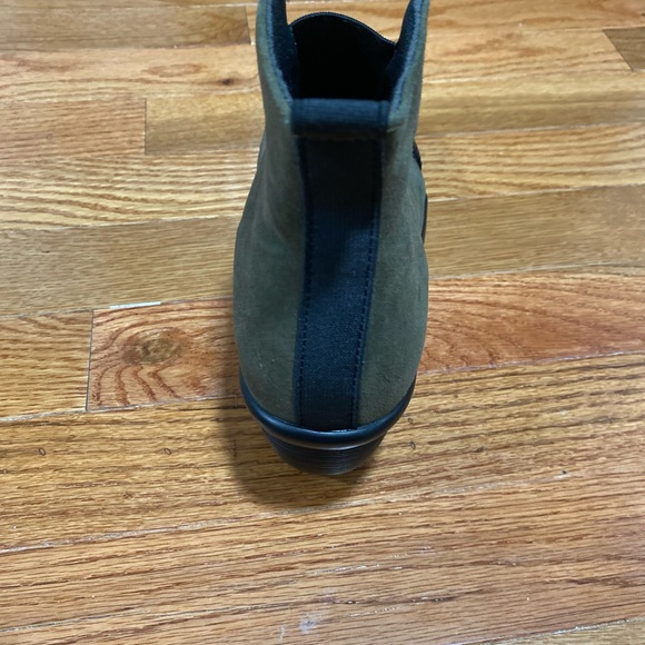 Bernie Mev Woven Giggles Memory Foam Wedges  Women’s boots Size 37 New - Picture 5 of 12